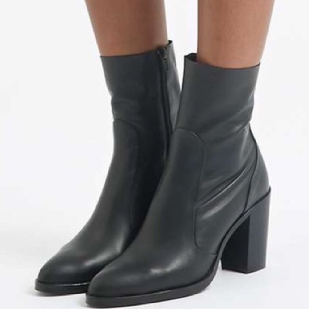 Topshop Black Magnificent Sock Booties 8/38
